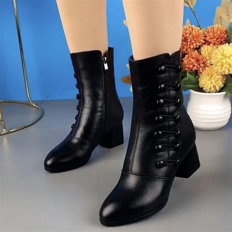 Bota Italiana Cano Curto Em Couro Ecológico Premium - Oferta Válida Apenas Hoje! Bota Italiana MRL-116 Miralleve