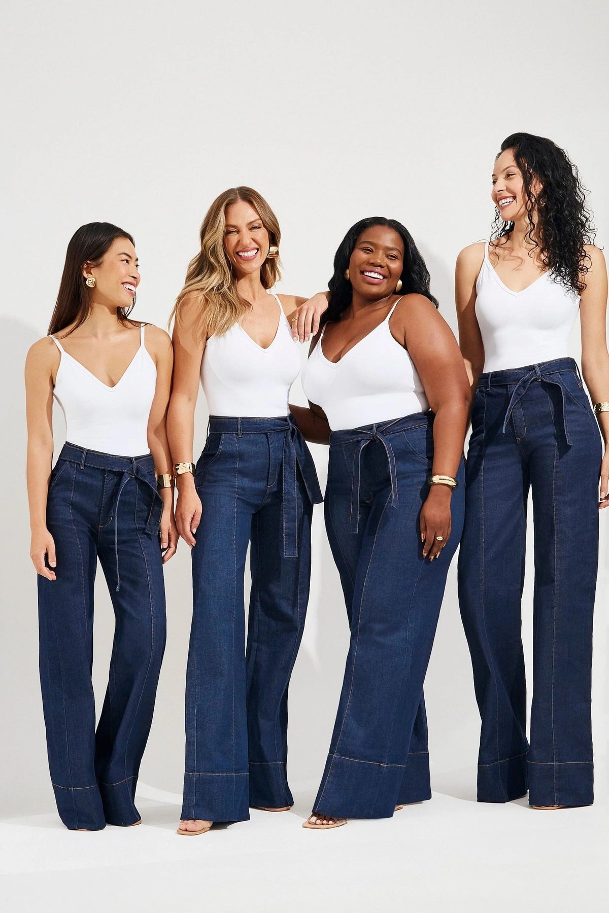 Calça Jeans de Rica Tecnológica Wide Leg Cós Super Alto Calça Jeans MRL-121 Miralleve 