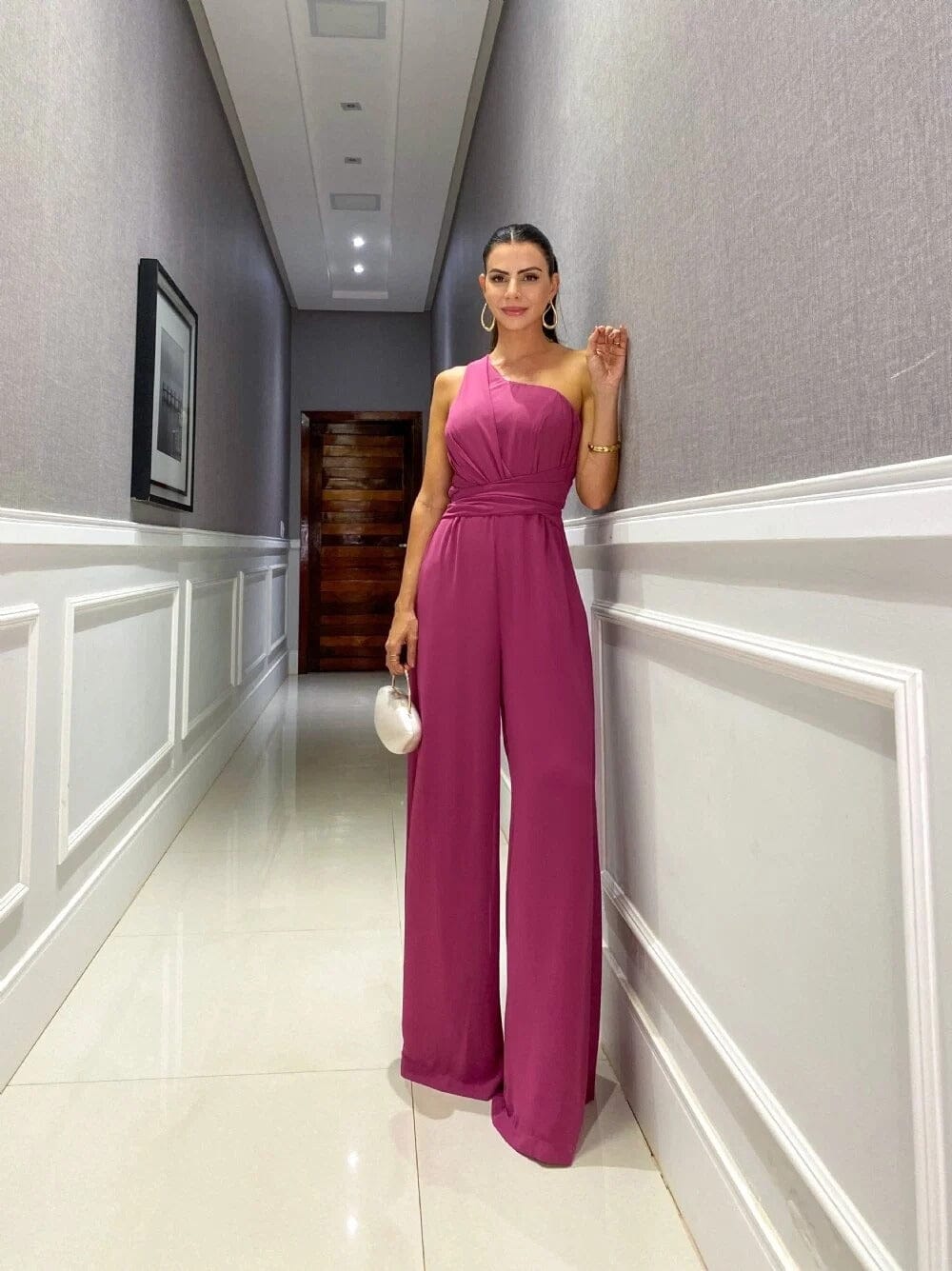 Macacão Glamour – Sofisticação e Estilo para Ocasiões Especiais Macacão Glamour MRL-055 Miralleve 